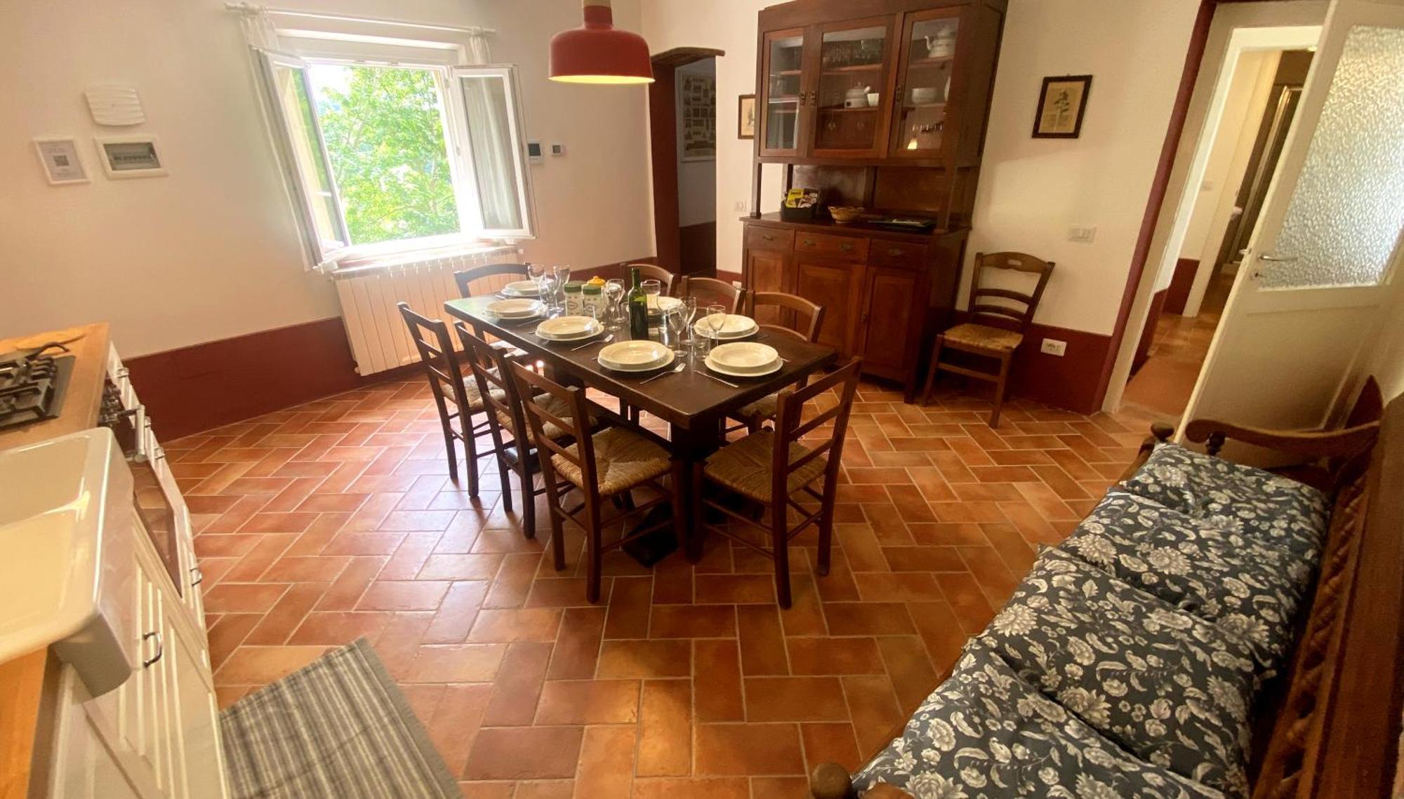 La Tonnaia Apartment Lari Екстериор снимка