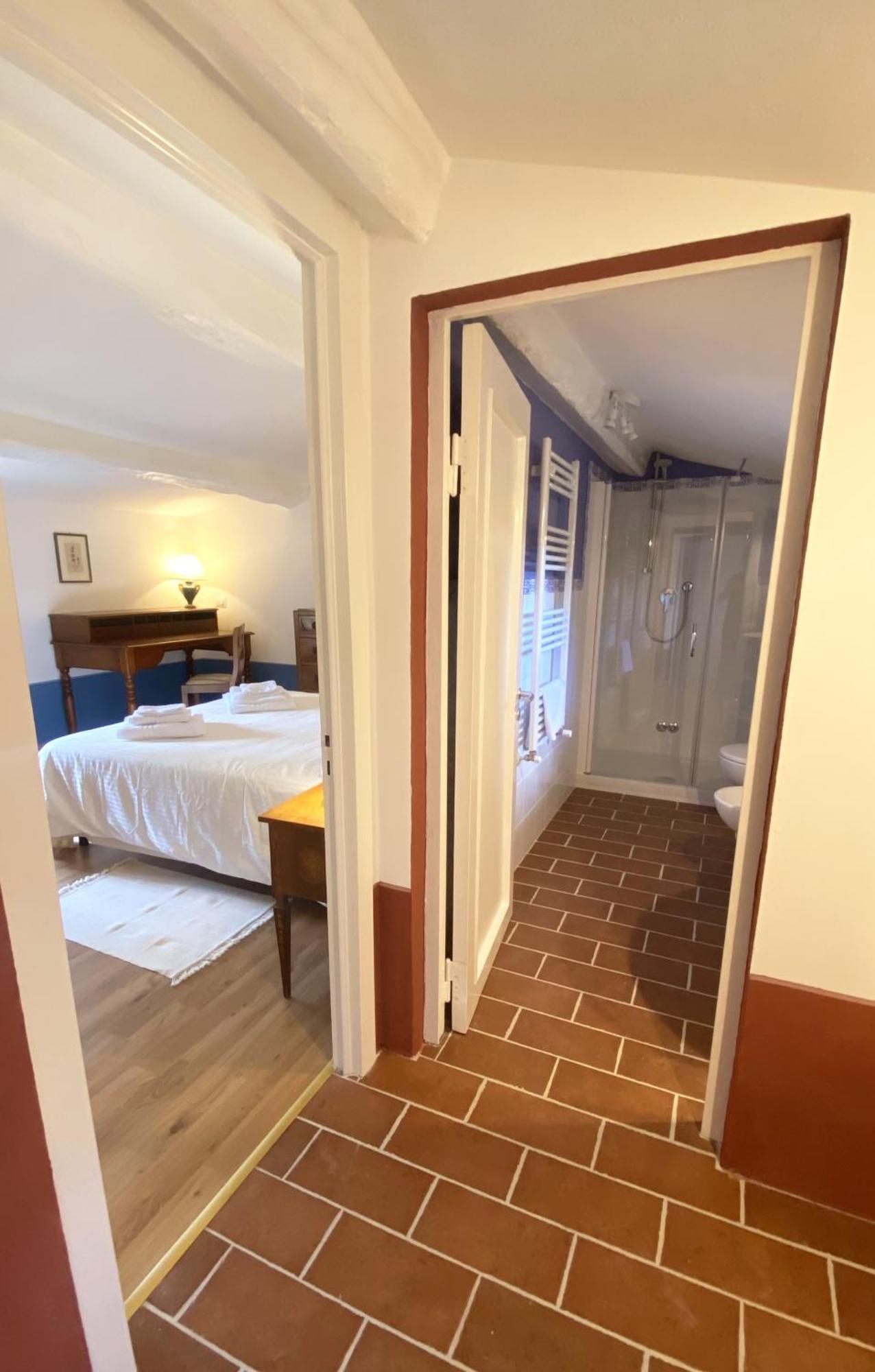 La Tonnaia Apartment Lari Екстериор снимка