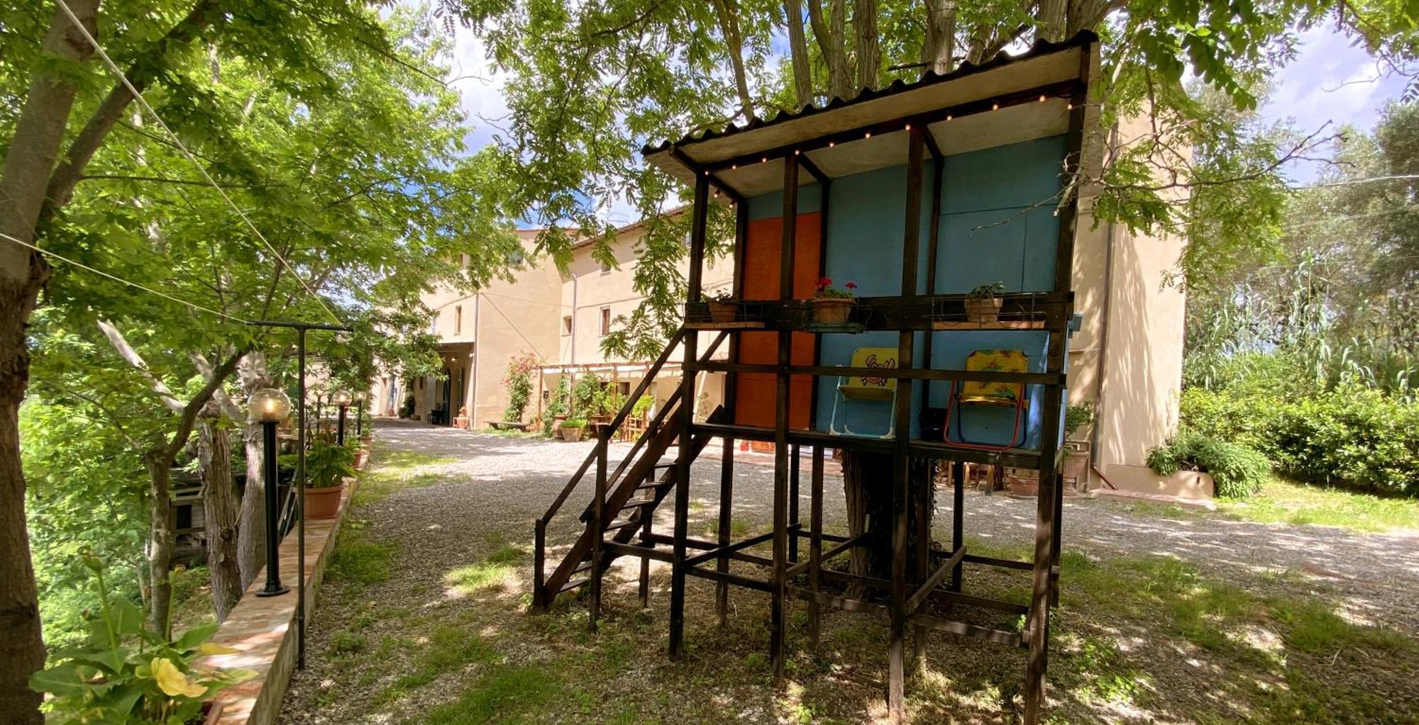 La Tonnaia Apartment Lari Екстериор снимка